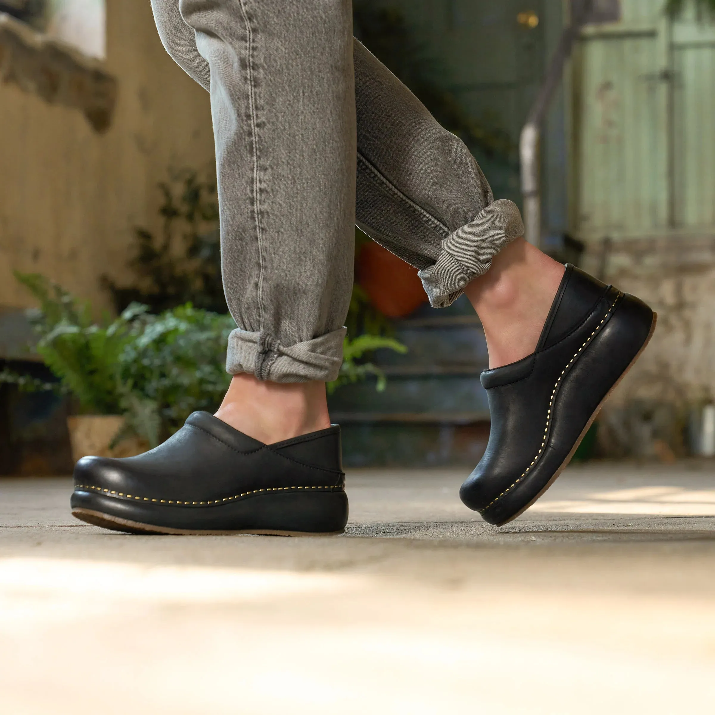 DANSKO PLATFORM PRO - BLACK Photo Glam Nordic Tone