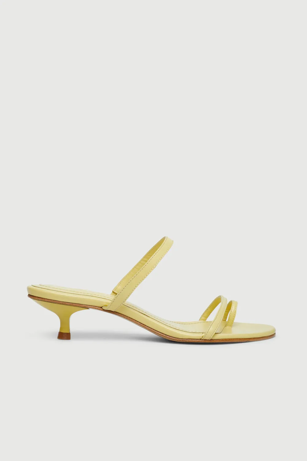 Casual Daisy Sandals in Vanilla Leather