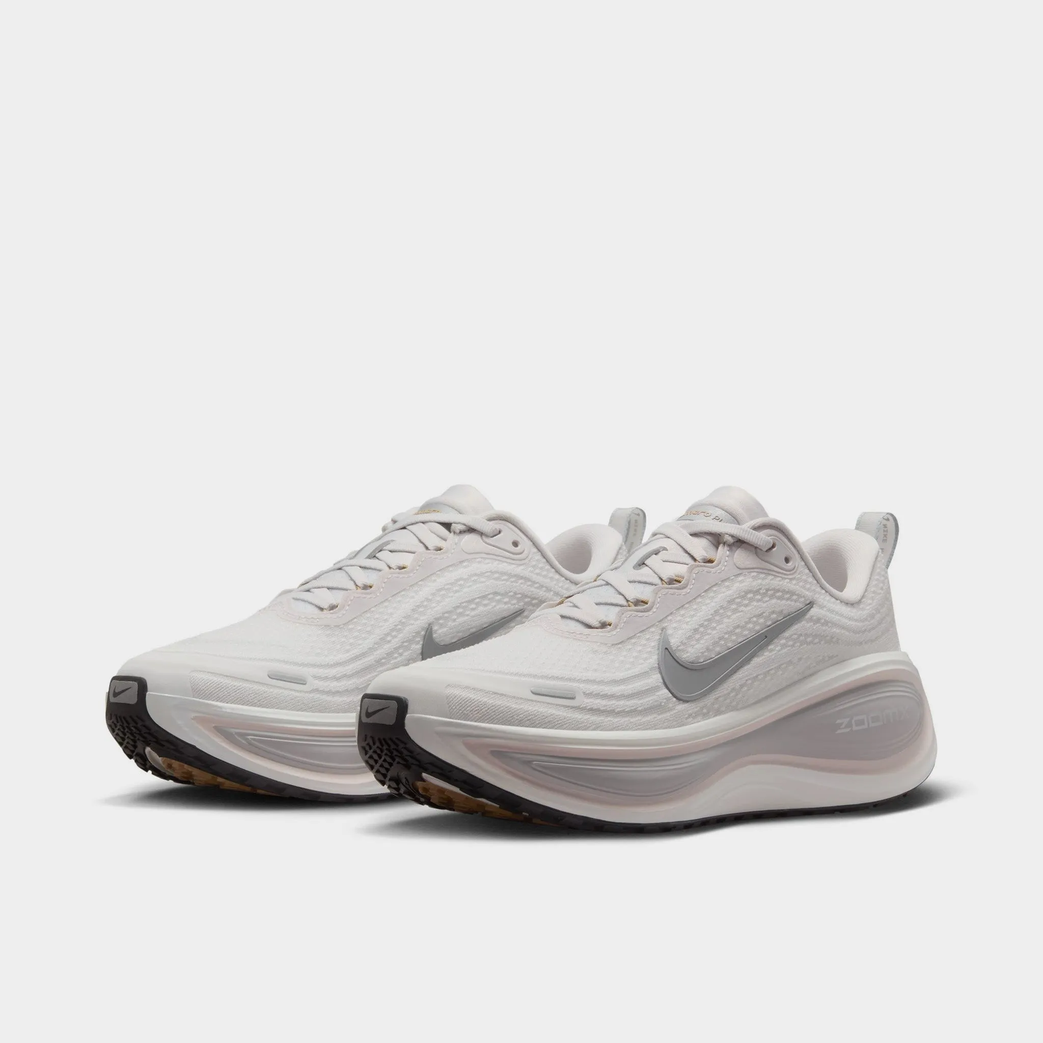 Elegant shock absorption Nike Women's Vomero Plus Vast Grey / Metallic Silver - Off White