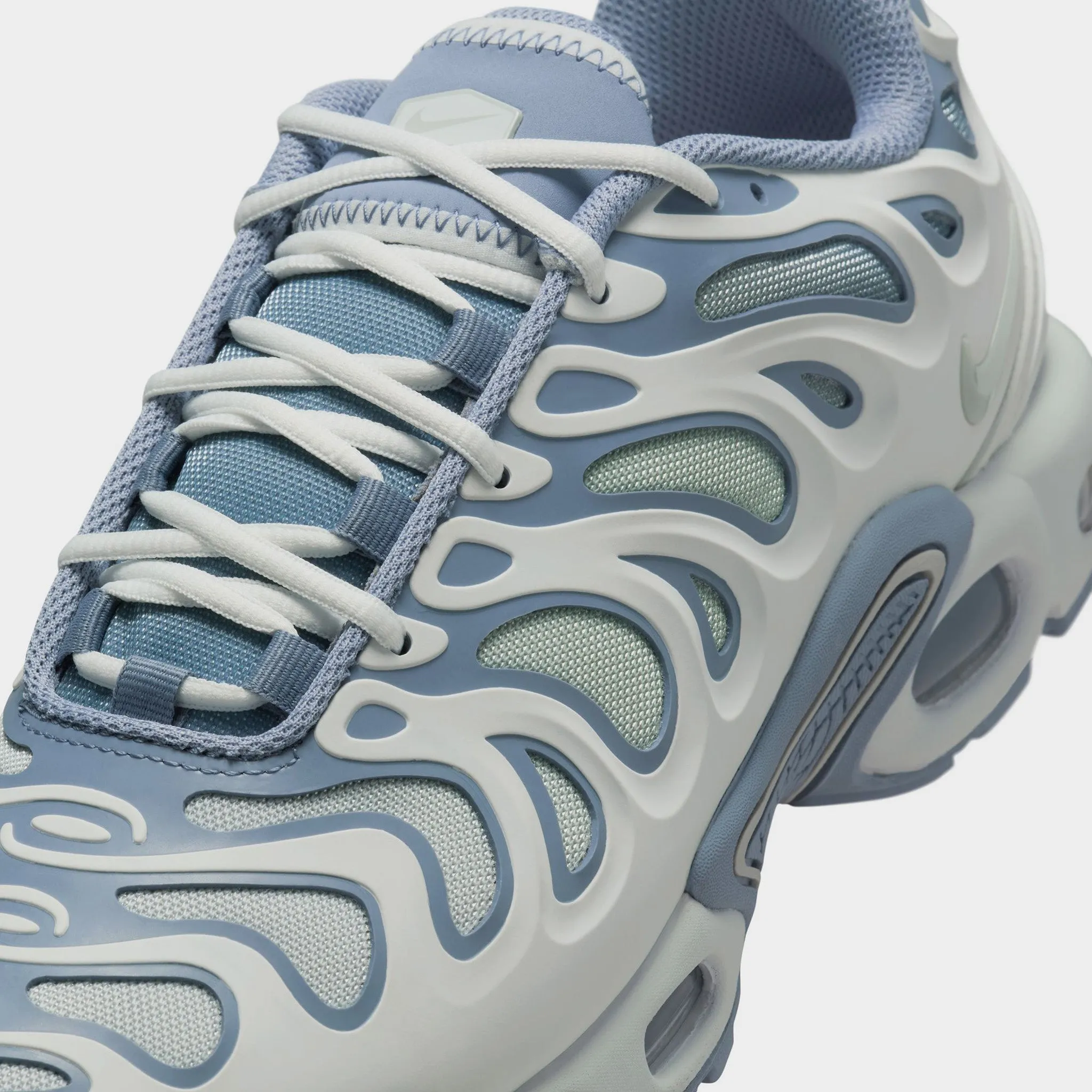 Weekend Moves Nike Women's Air Max Plus Drift Summit White / Ashen Slate - Light Silver