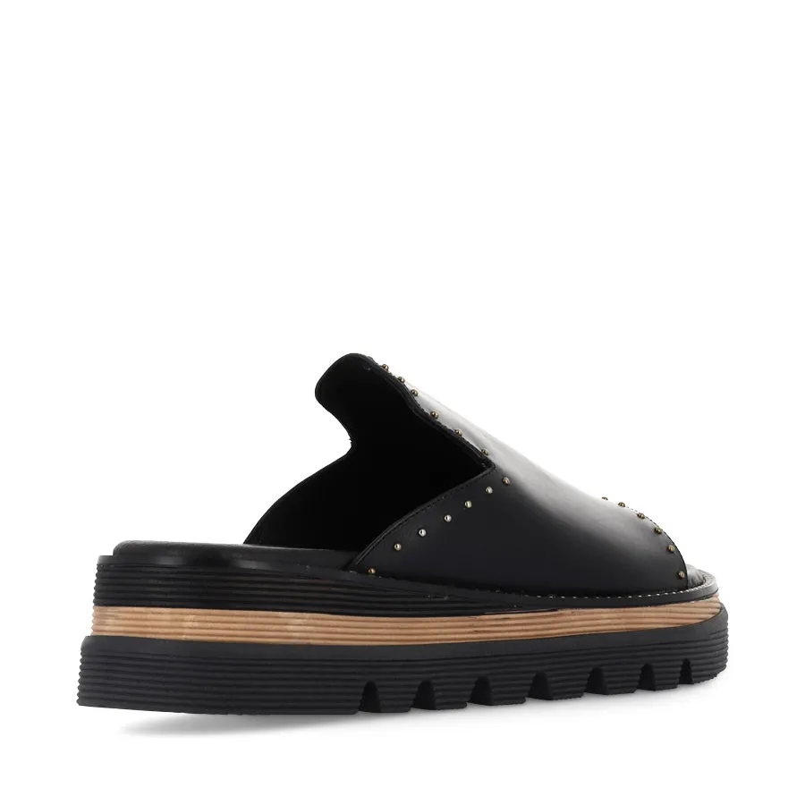 SOYCE - BLACK LEATHER Star Step School Jog