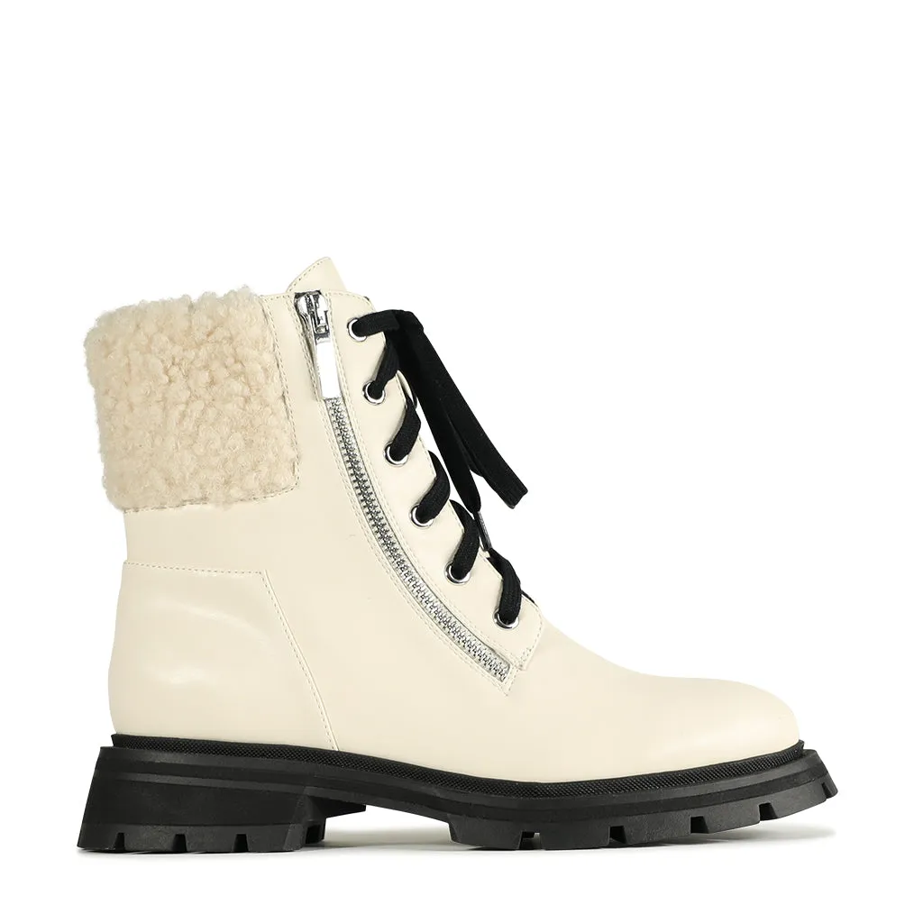 Team Meet CHENIE LACE-UP SHEARLING CUFF BOOTS