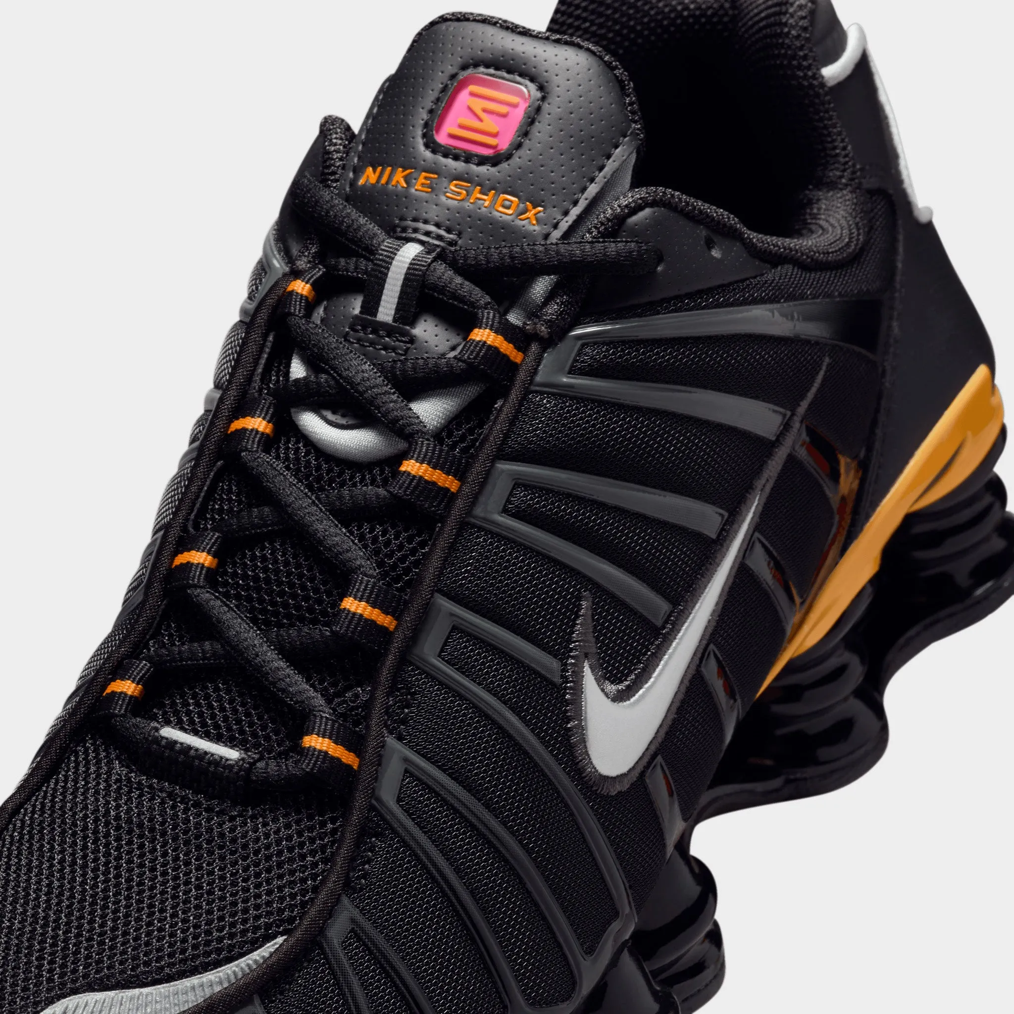 Nike Shox TL Black / Metallic Silver - Varsity Maize Outdoor Fit