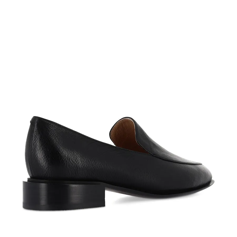 EITO - BLACK LEATHER Preppy Mood Timeless Appeal