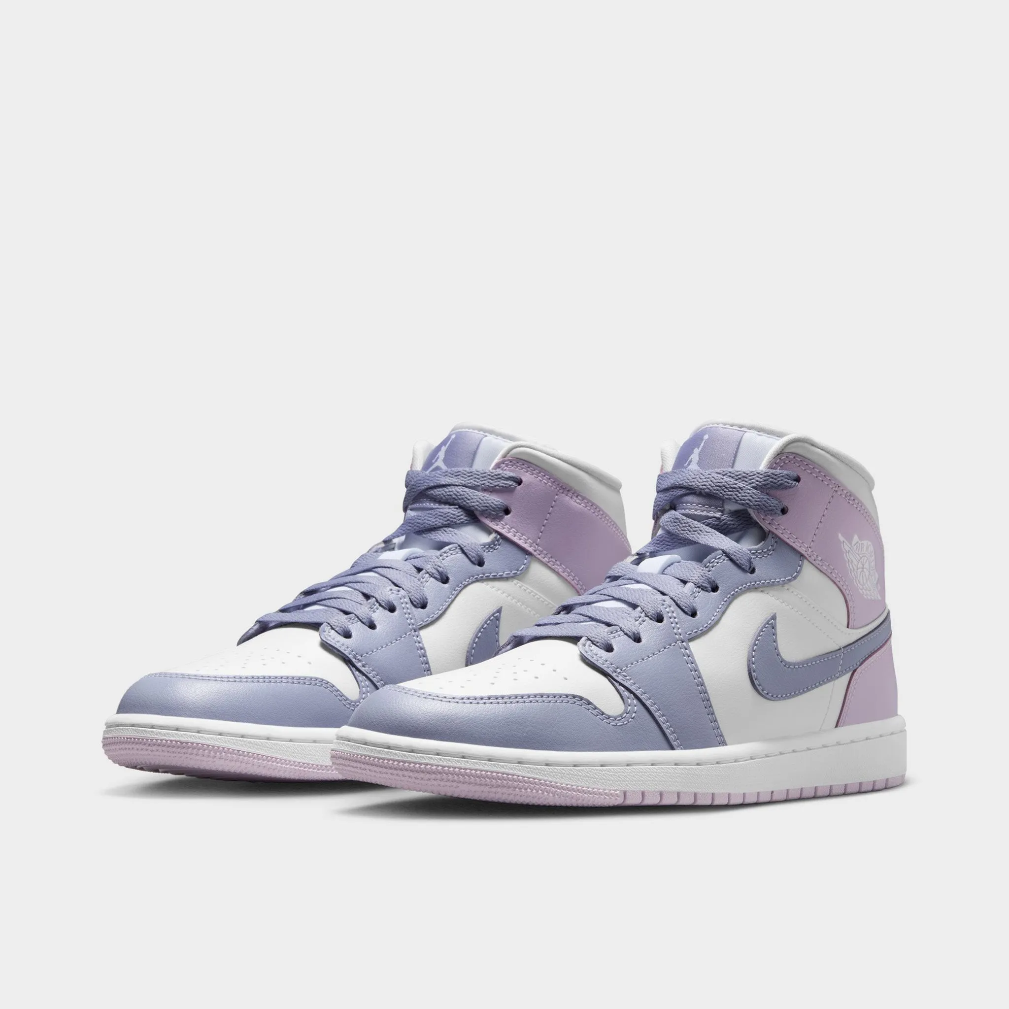 Jordan Women's 1 Mid Indigo Haze / Doll-White Lateral Support Stability Support