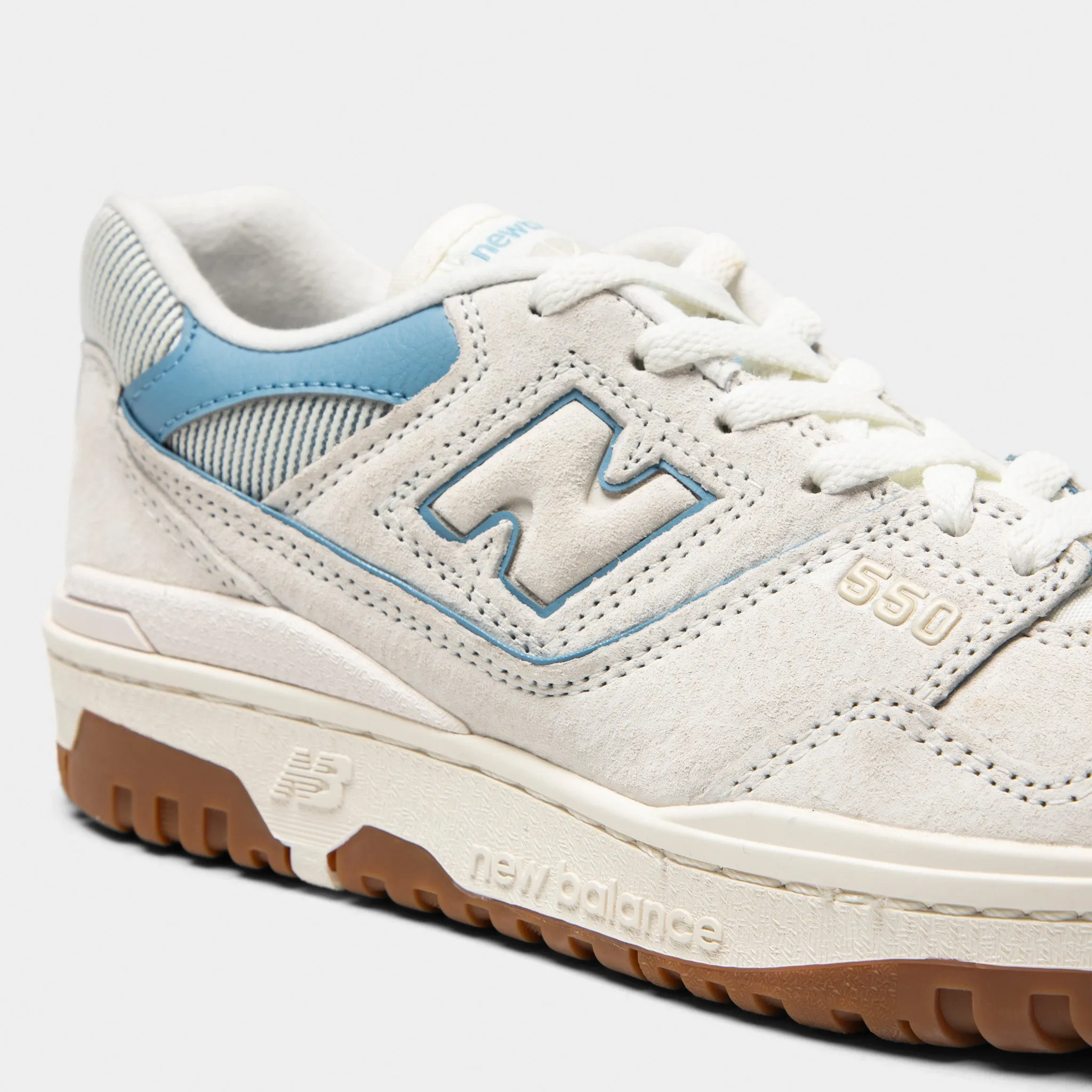New Balance Women's 550 Sea Salt / Still Water Casual grip