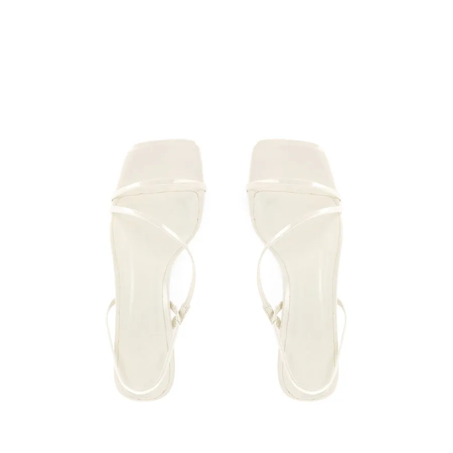 VALINA - WHITE PATENT lace up closure