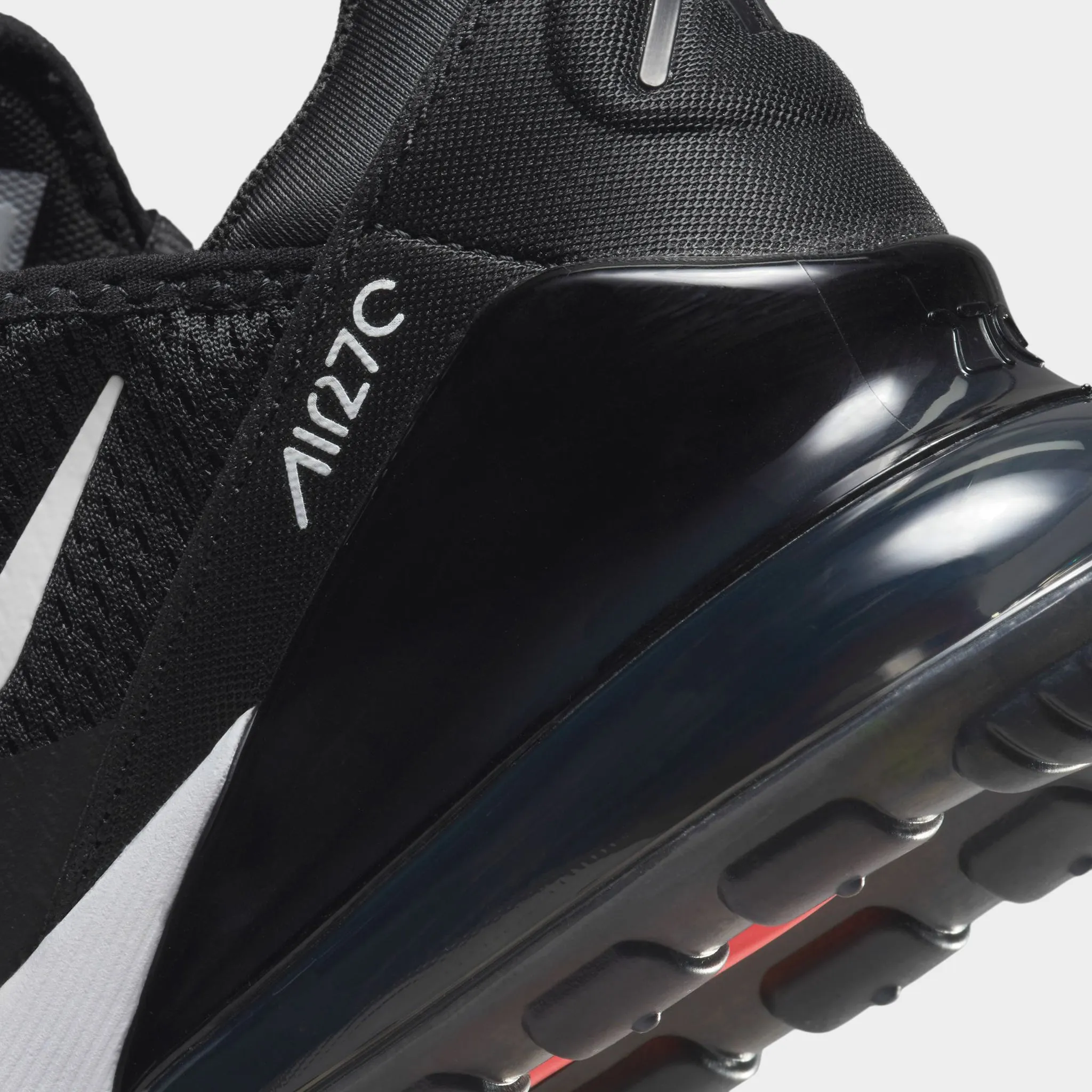Tuned Rocker Geometry Flexible sole construction Nike Air Max 270 GS Black / White - Anthracite