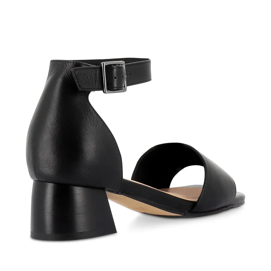 CLAIREST W - BLACK BLACK LEATHER Relaxed Slip Street Fair