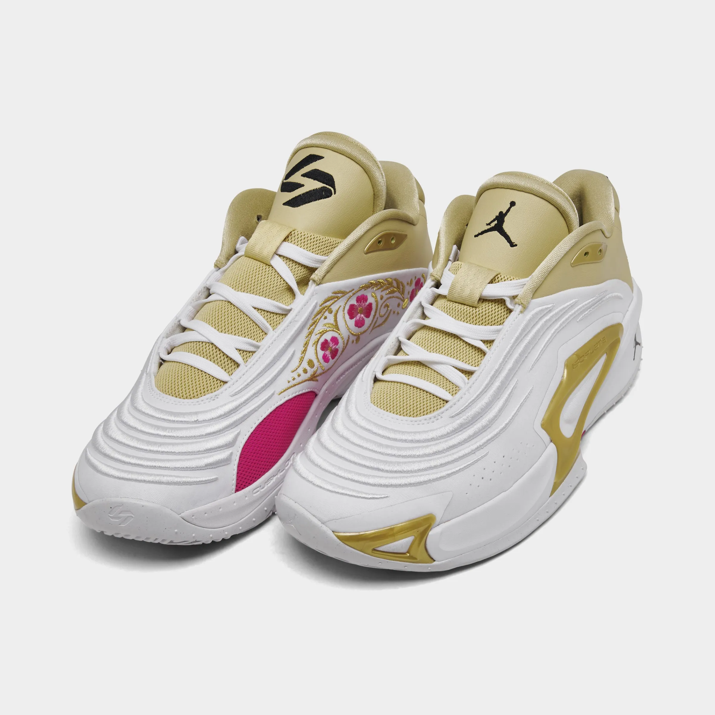 Jordan Luka 3 SE White / Black - Team Gold Knit Bootie Construction Team Colors