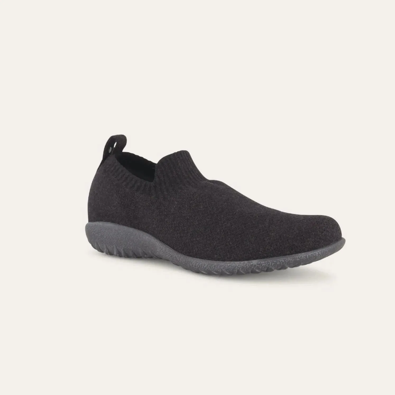 Fit NAOT NUKU - BLACK - 13020038B