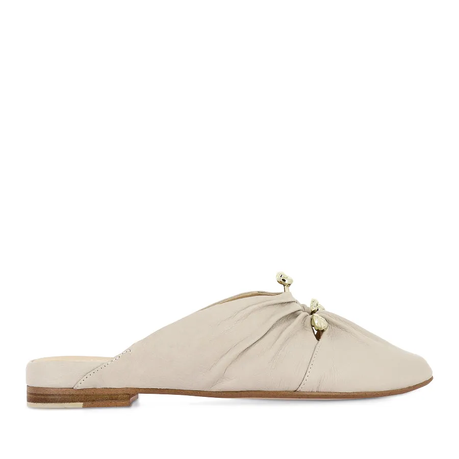 FIBBY - ALMOND LEATHER Jog Mode Simple Elegance