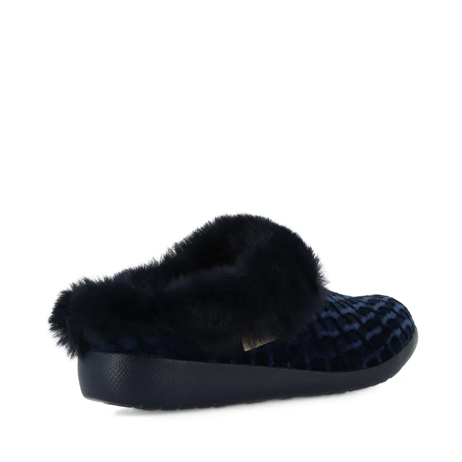 FIFI XW - NAVY EMBOSSED Relaxing Fit