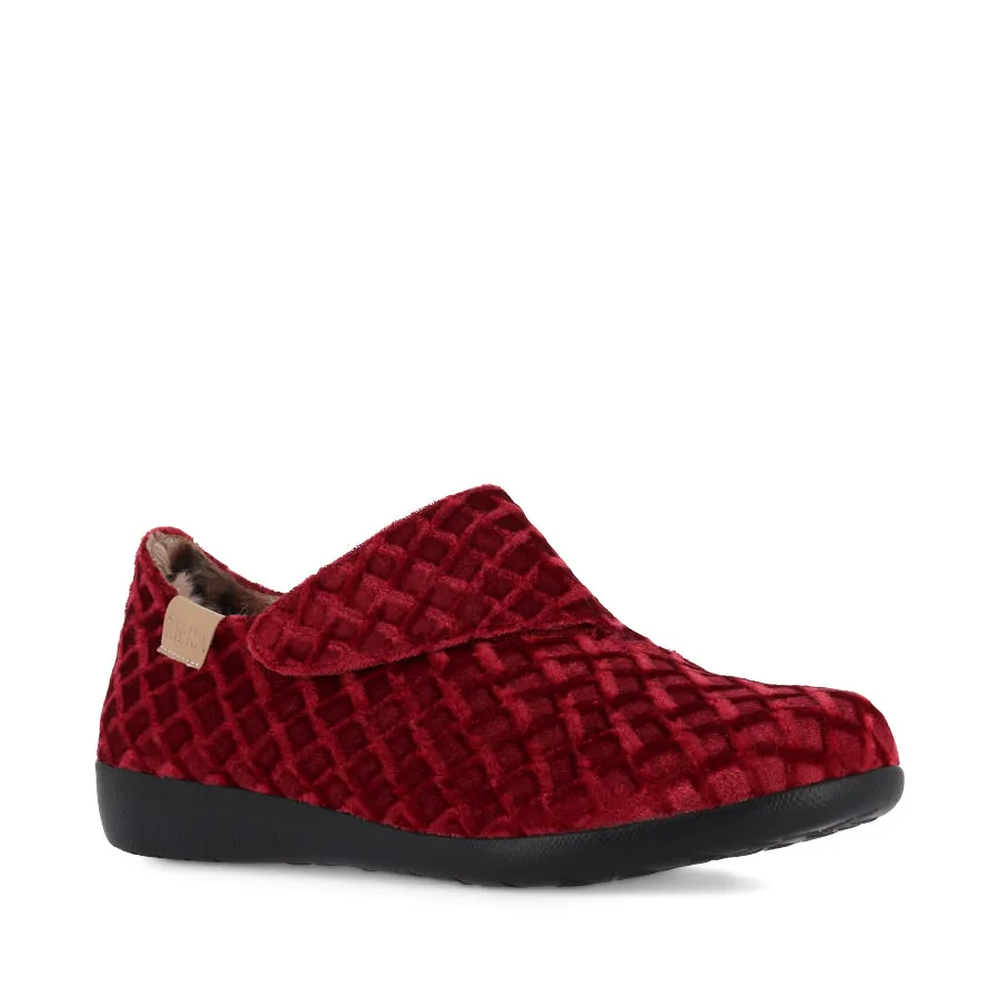 Ergonomic Shape FLISS - RED EMBOSSED