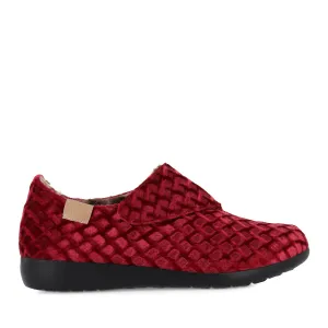 FLISS - RED EMBOSSED Comfortable Performance Anti   Slip Pattern