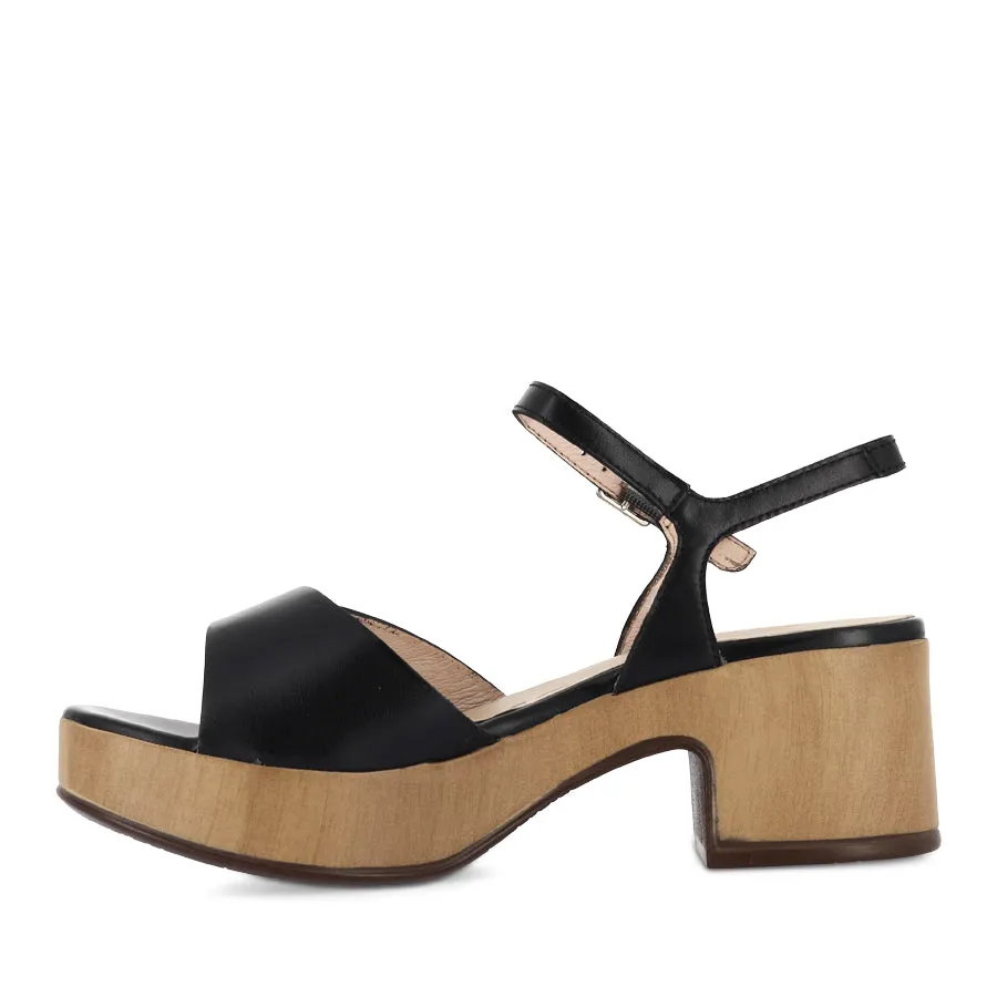 DARCY D-8841 - BLACK/NATURAL LEATHER Versatile Style