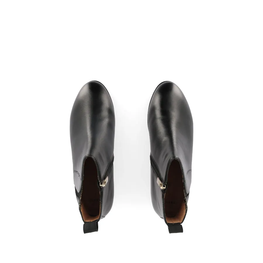 Functional Build AUSTEN II - BLACK LEATHER