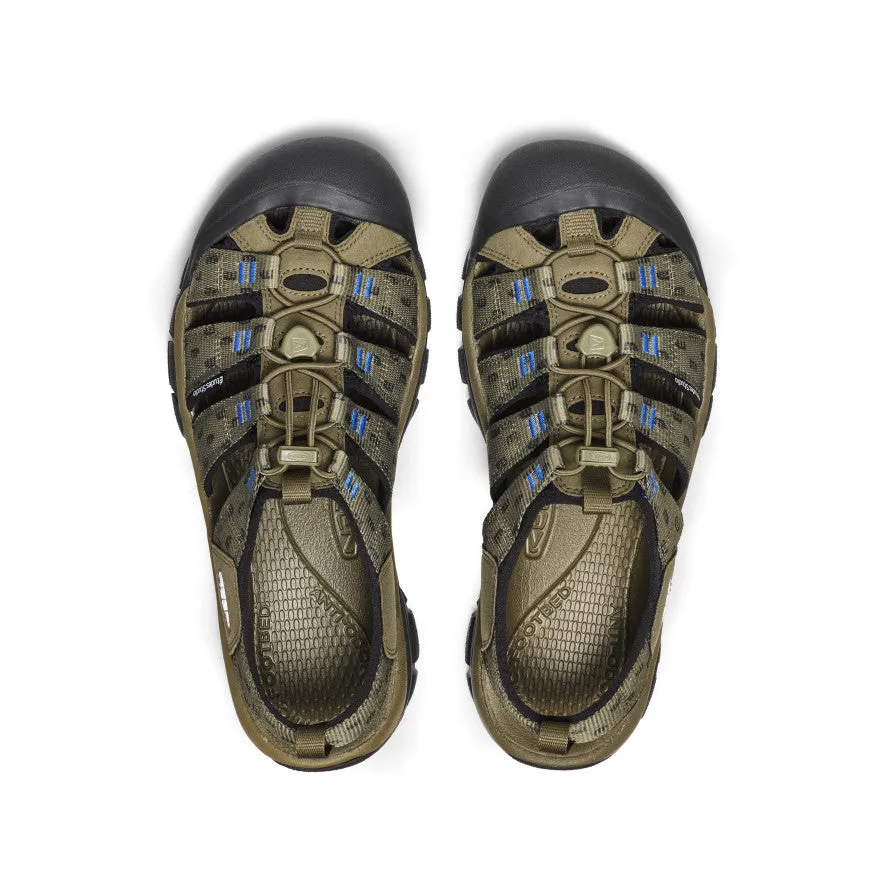 Men's Newport Retro Sandal x ??tudes Studio  |  Etudes Olive Luxury
