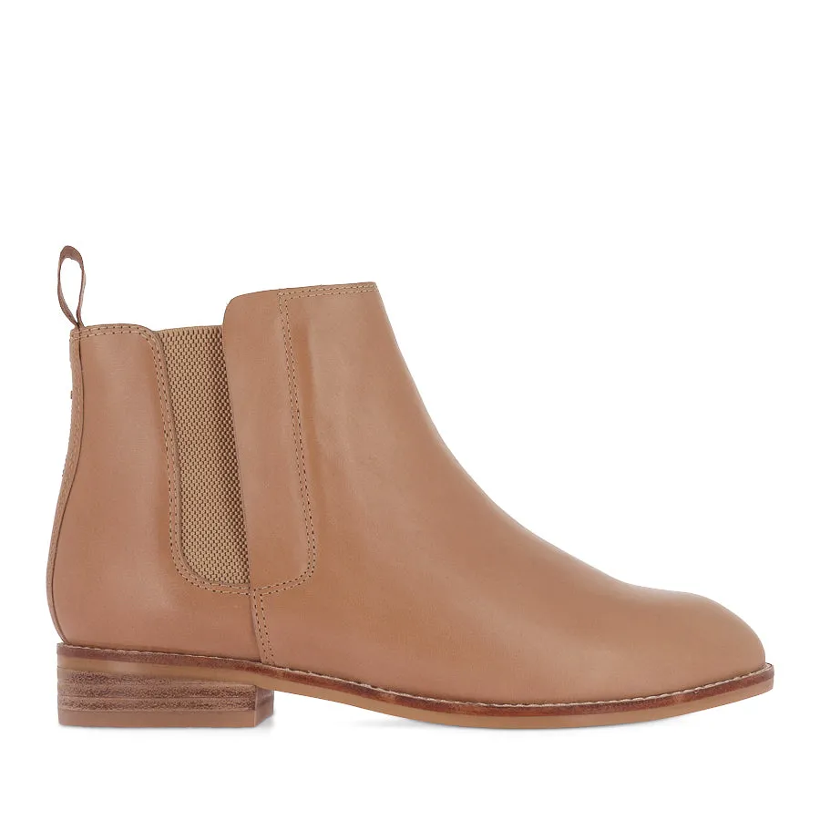 AUSTEN II - CAMEL LEATHER TPU Outsole