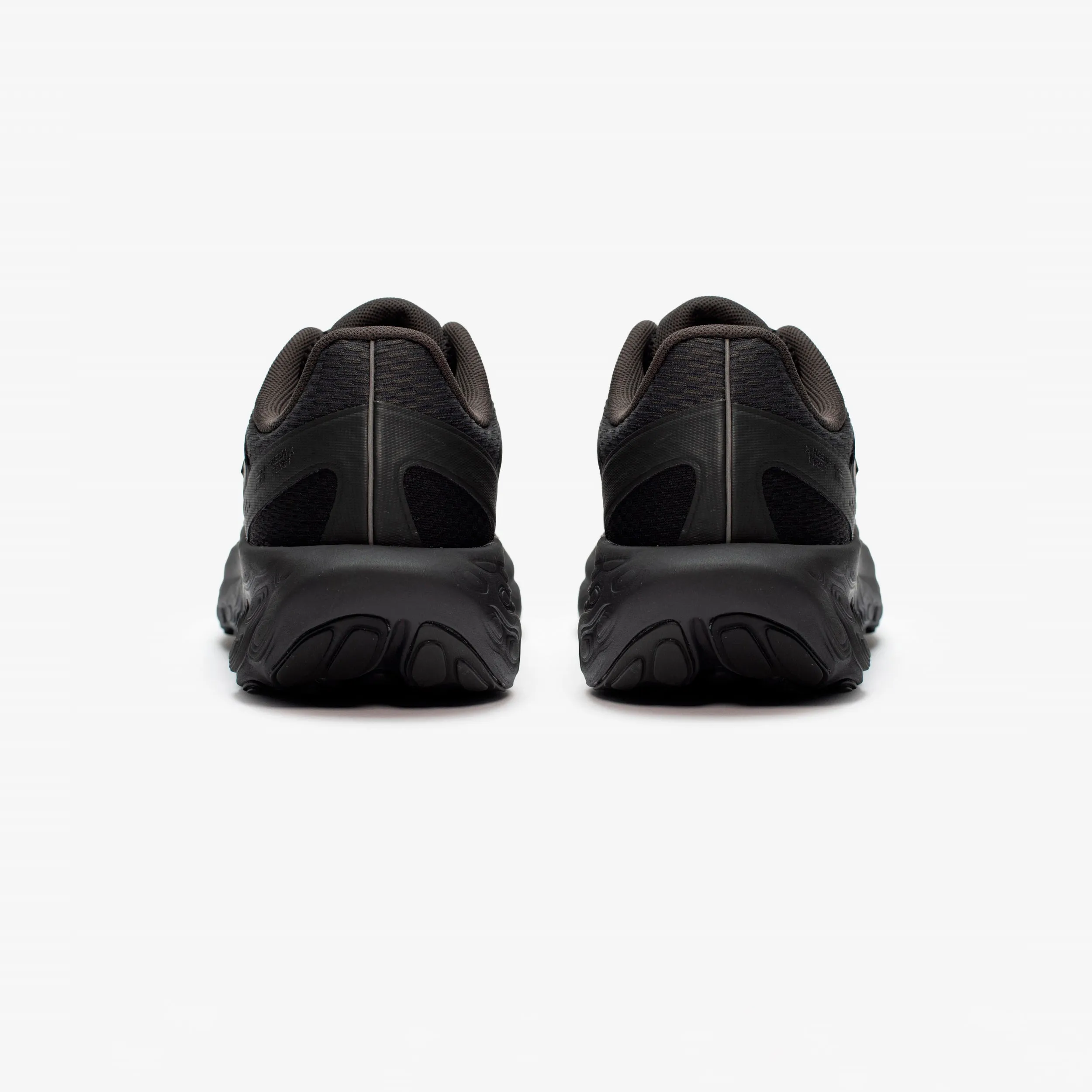 Stretchy sole Fresh Foam Trainer