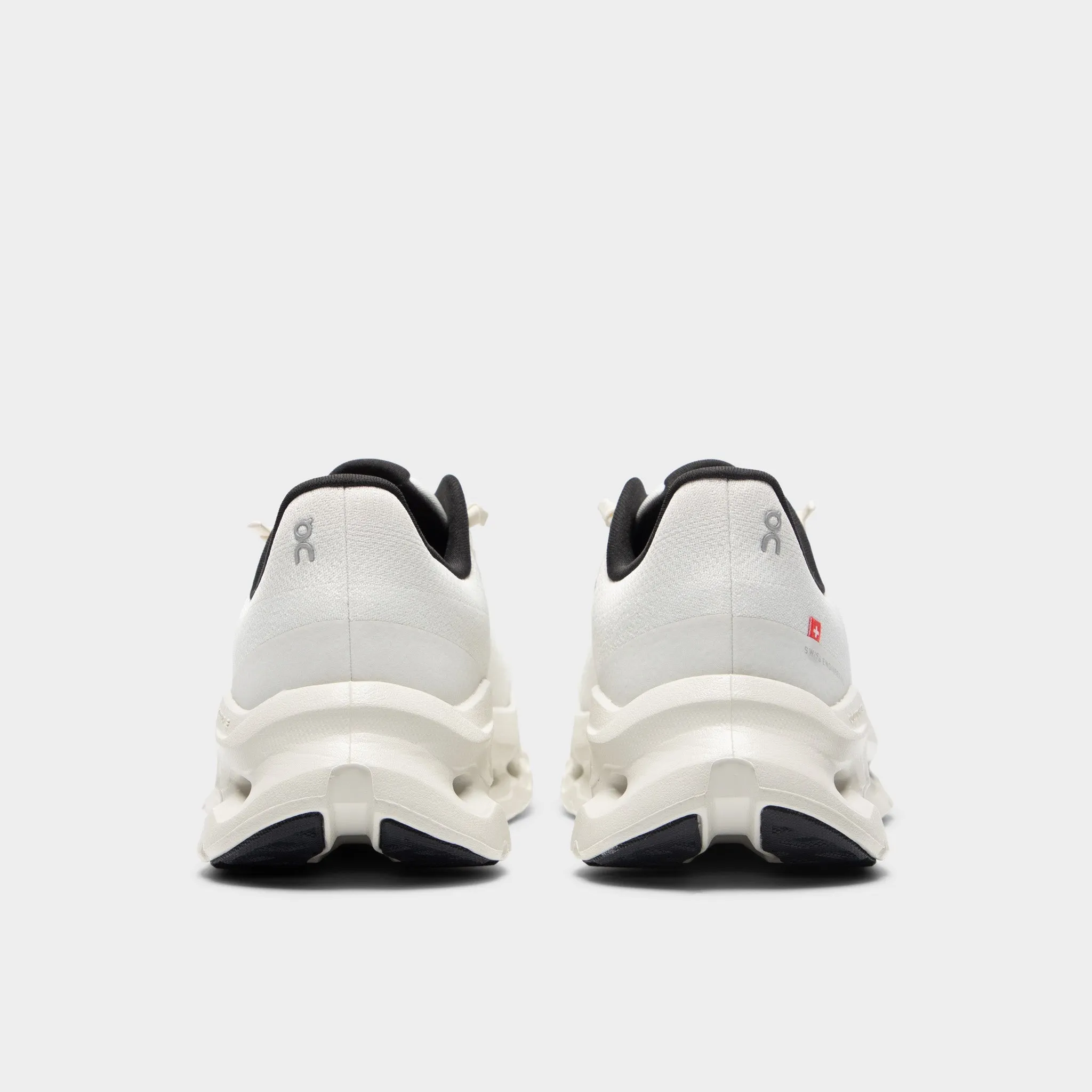 Molded Heel On Women's Cloudtilt Pearl / Ice