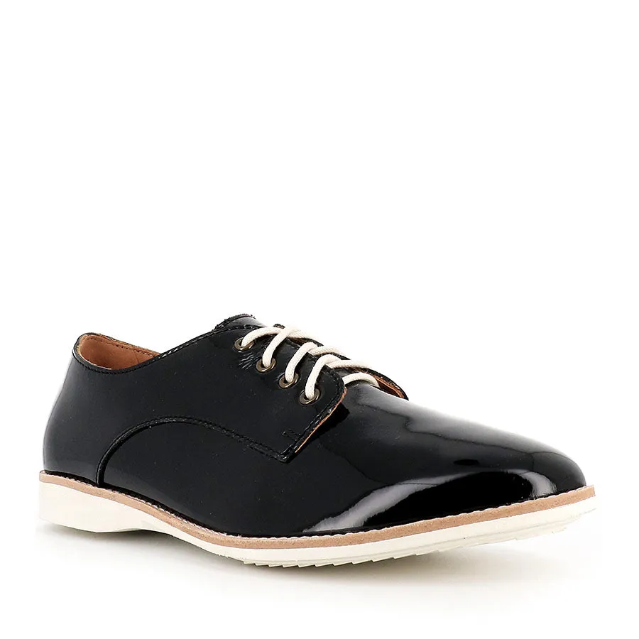 DERBY UNLINED - BLACK PATENT CRINKLE sunset ride Chic Vibe