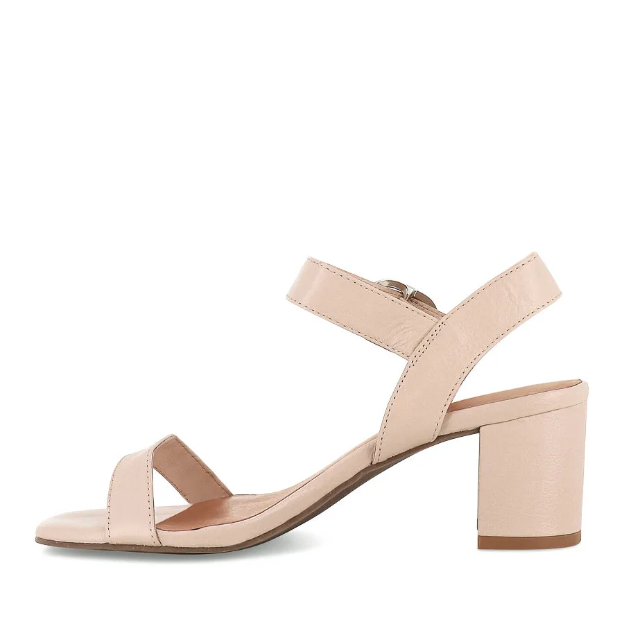 GEONN - NUDE LEATHER Timeless Comfort