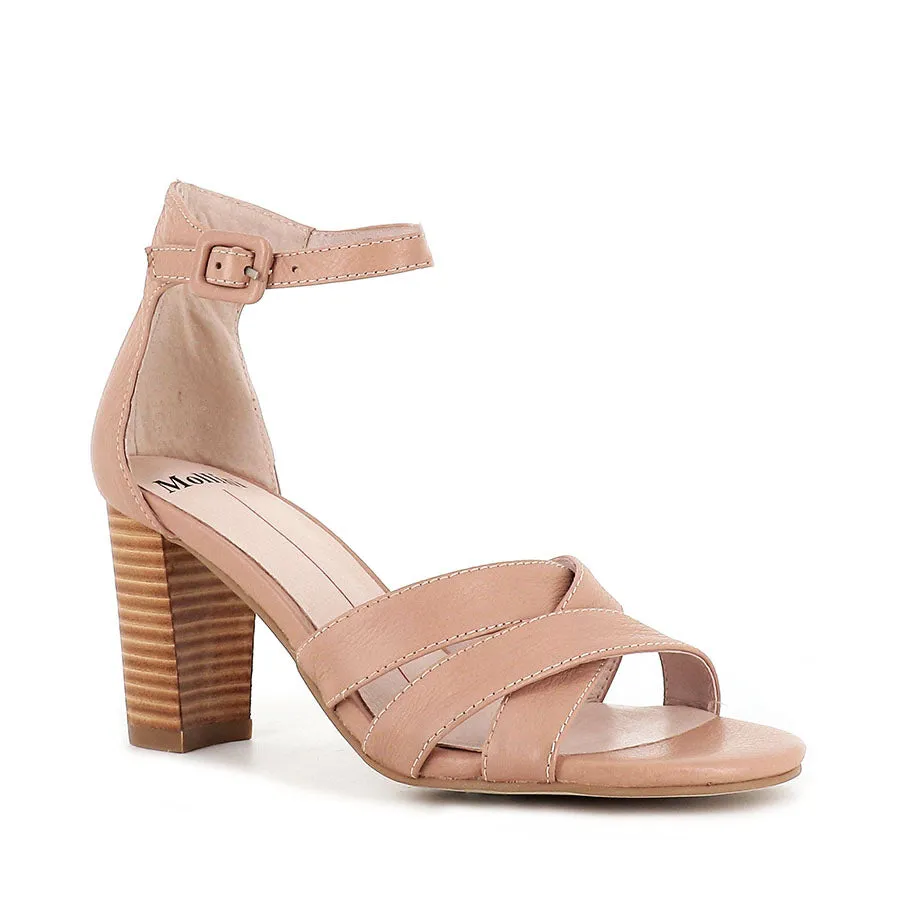 GEST - LATTE LEATHER Flexible Footwear Market Walk