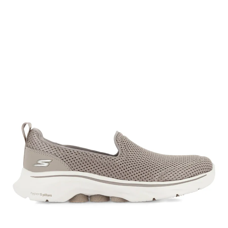 GO WALK 7 (L) - TAUPE Good Fit Sculpted durability