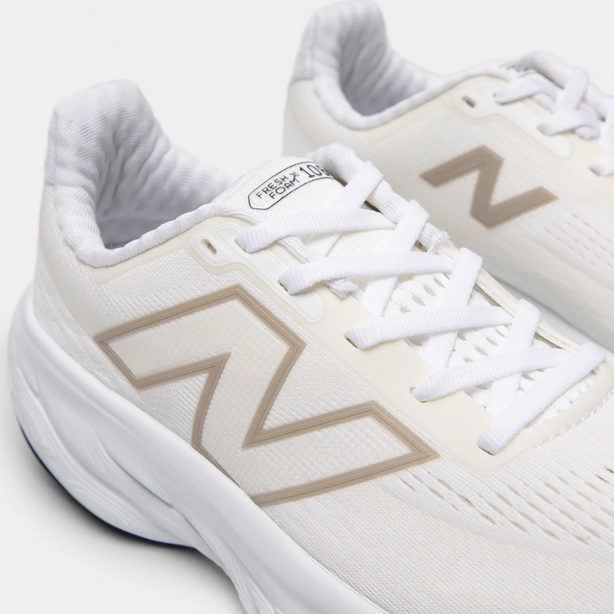 Premium Quality New Balance Women's Fresh Foam x 1080v14 White / Metallic Gold