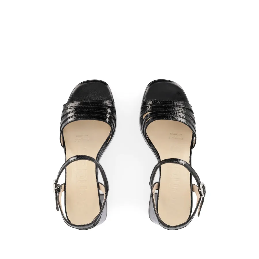 GRETA G-6801 - BLACK PATENT Grass Walk