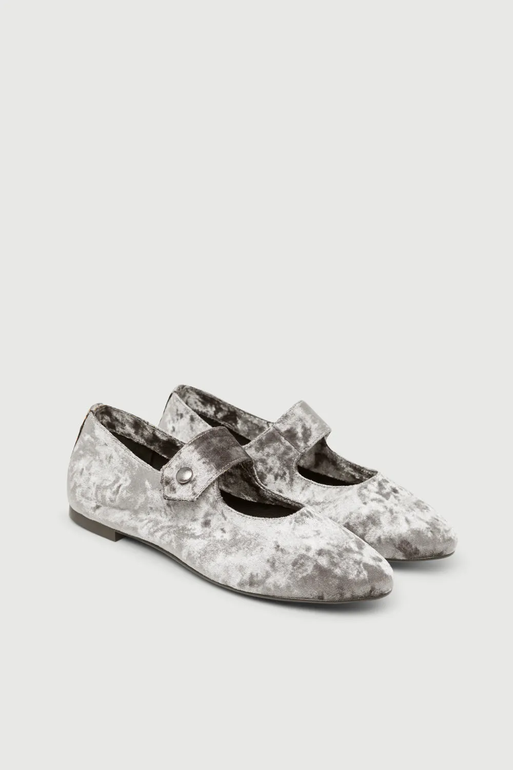 Scoop neck Practical Greta Mary Janes in Grey Velvet