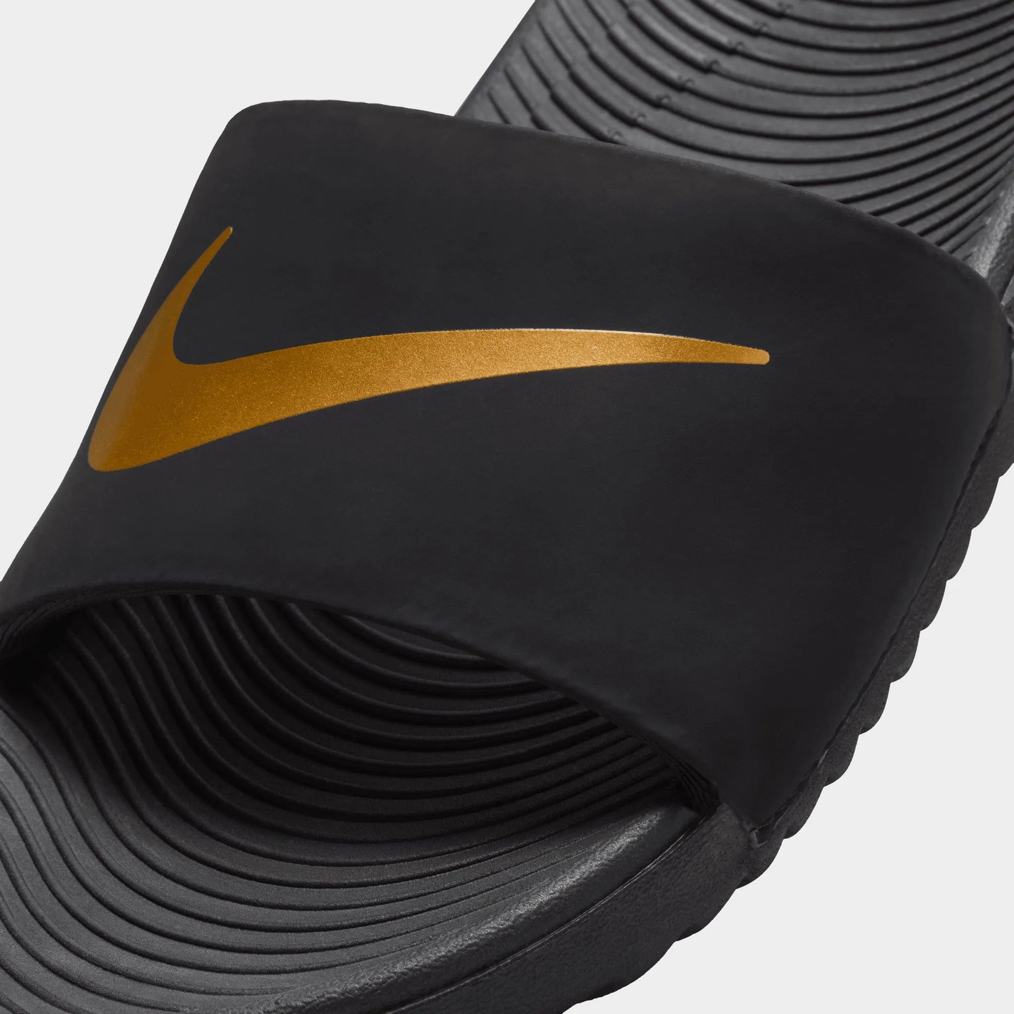 Everyday Activity Agility Focus Nike Kawa Slide GS Black / Metallic Gold