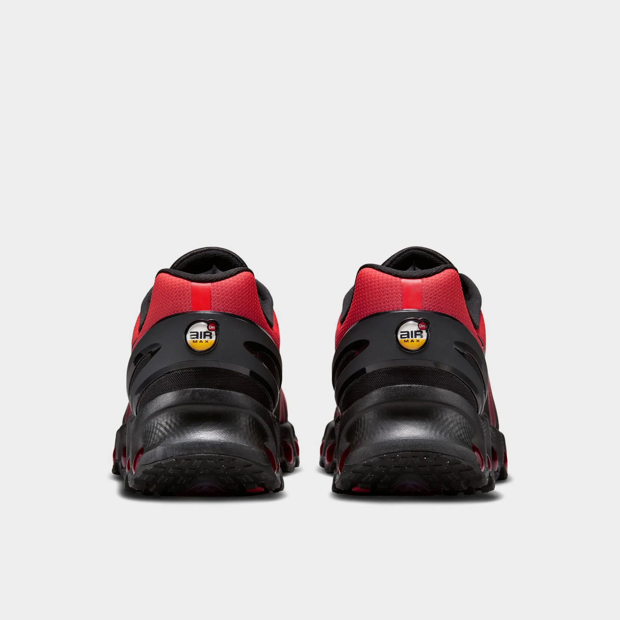 Nike Air Max DN8 Black / Black - University Red Supportive Fit