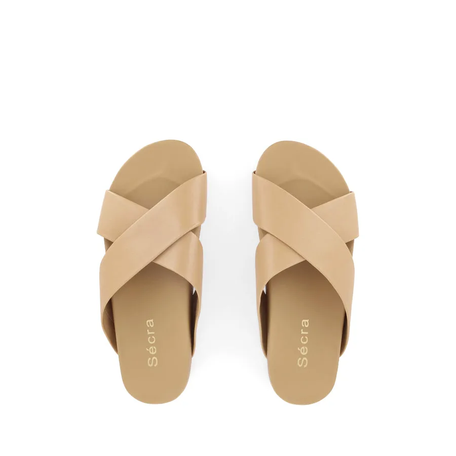 HALLE - CARAMEL CARAMEL LEATHER Beach Ready Fit