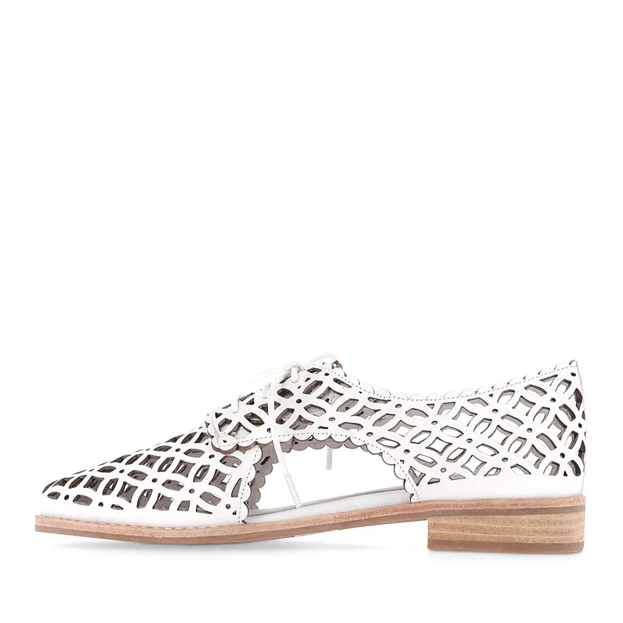 Comfortable Fit Shoes Casual Footwear ADDYST - WHITE LEATHER