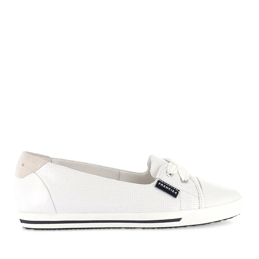 HANNAH III - WHITE PUNCHED LEATHER Flattering Fit