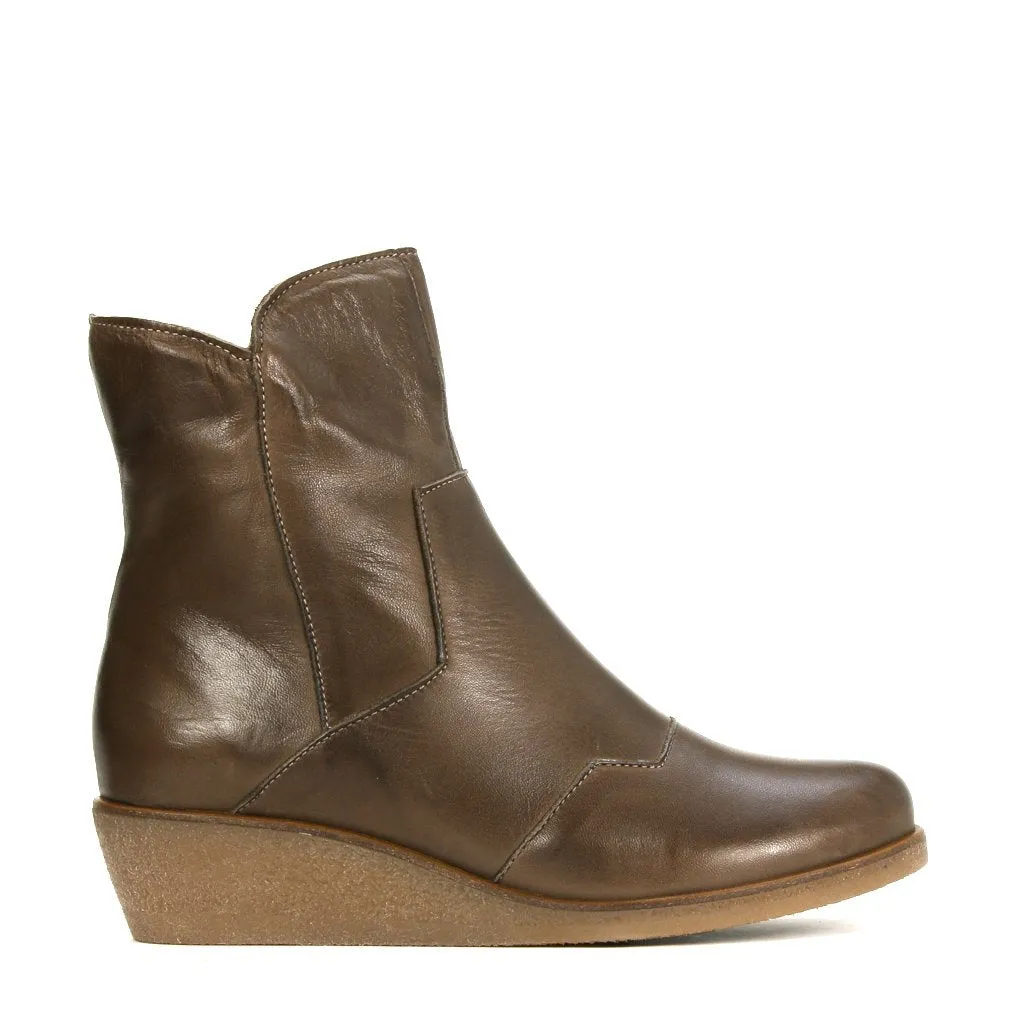 ENDEED Chic Sole Beach Walk