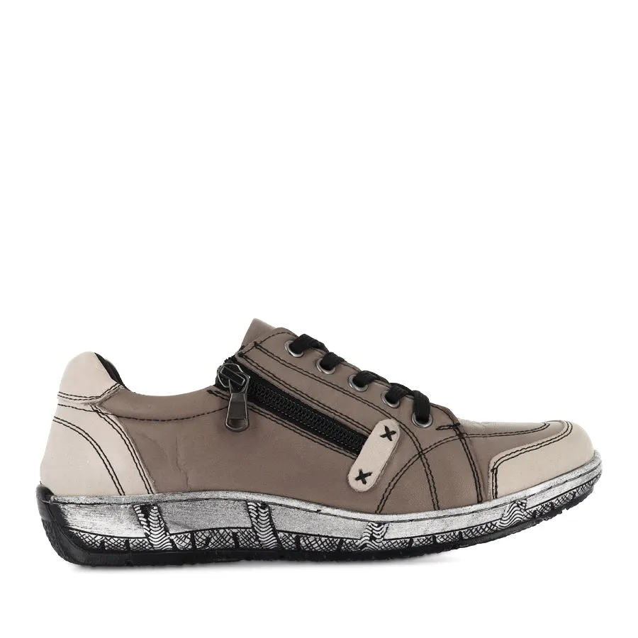 CP656-50 - TAUPE MULTI LEATHER Daily Trainer
