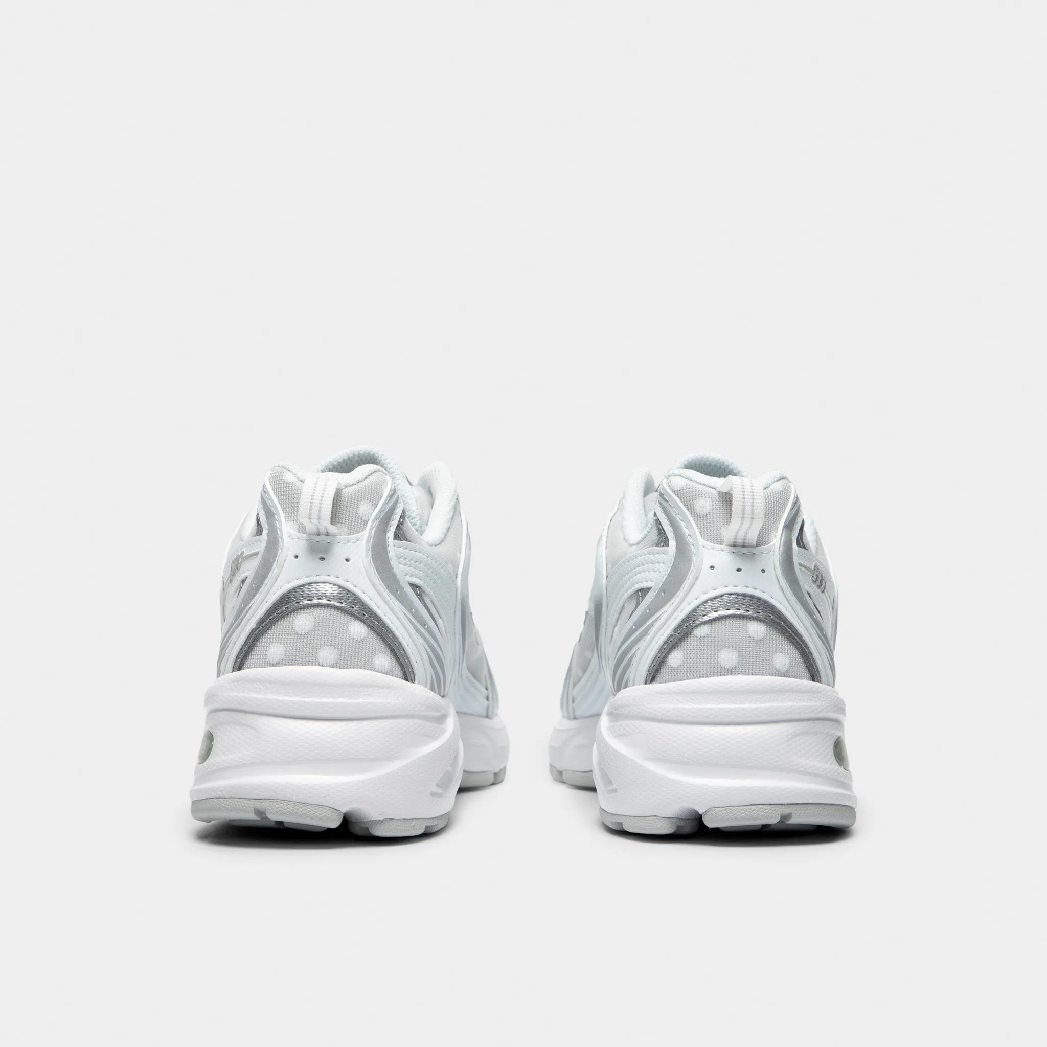 New Balance 530 White / Silver Metallic Smooth Siding