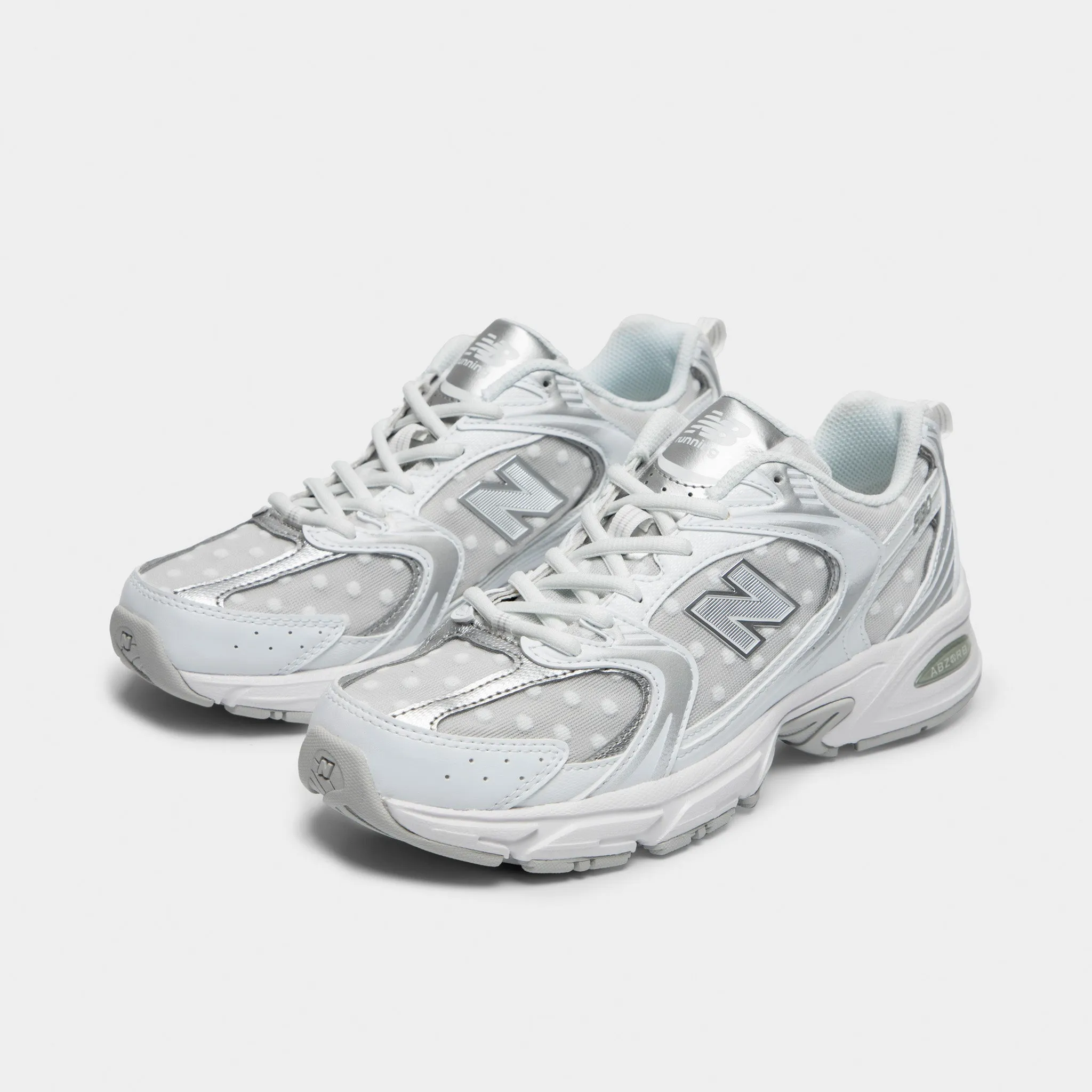 New Balance 530 White / Silver Metallic Tight Fit Perforated Toe Box