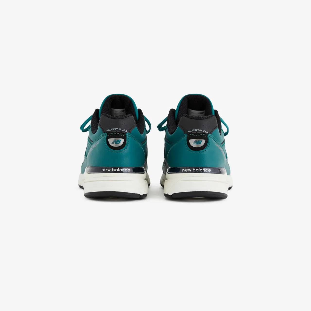 990v4 Athletic Look odor - resistant
