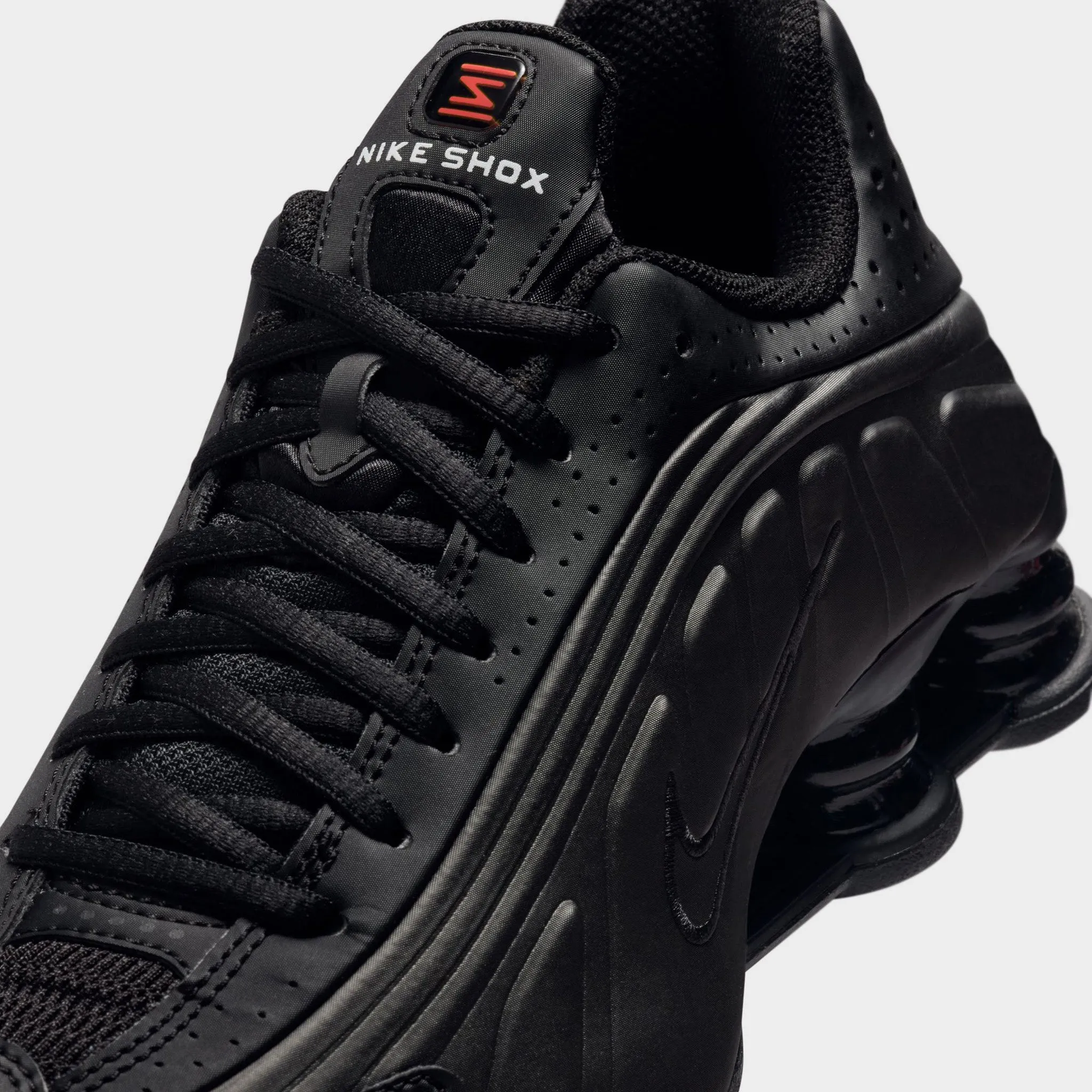 Nike Shox R4 GS Black / Black - Bright Crimson Recycled Rubber