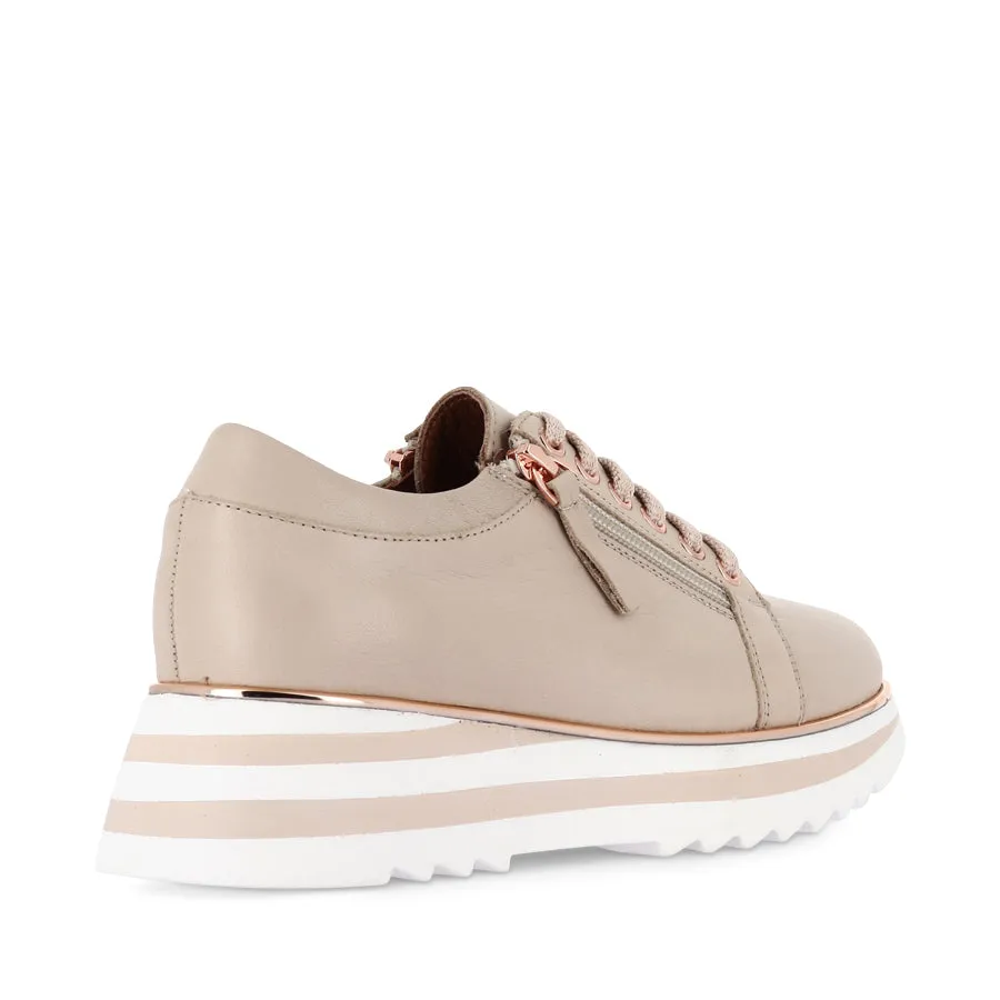 HOSTING - NAKED LEATHER Comfort arch Slip Friendly