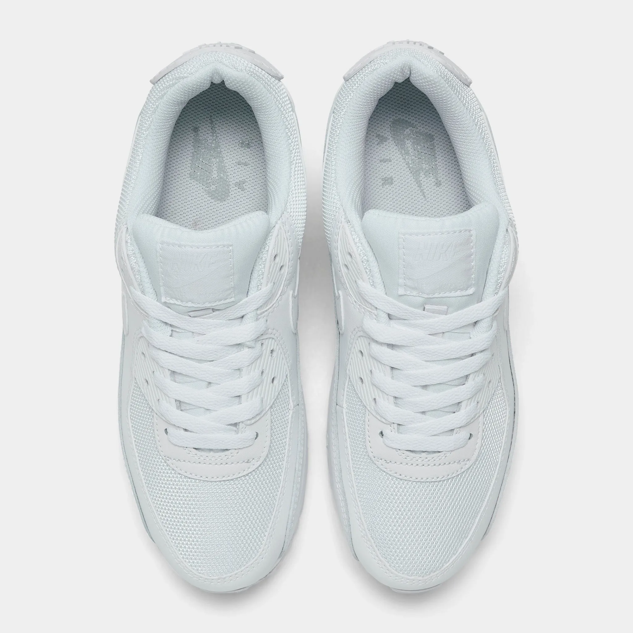 triathletes' endurance indispensable Nike Air Max 90 White / White - White