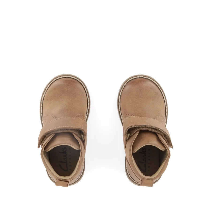 CHARLIE - TAN LEATHER Flexible Material Modern Comfort