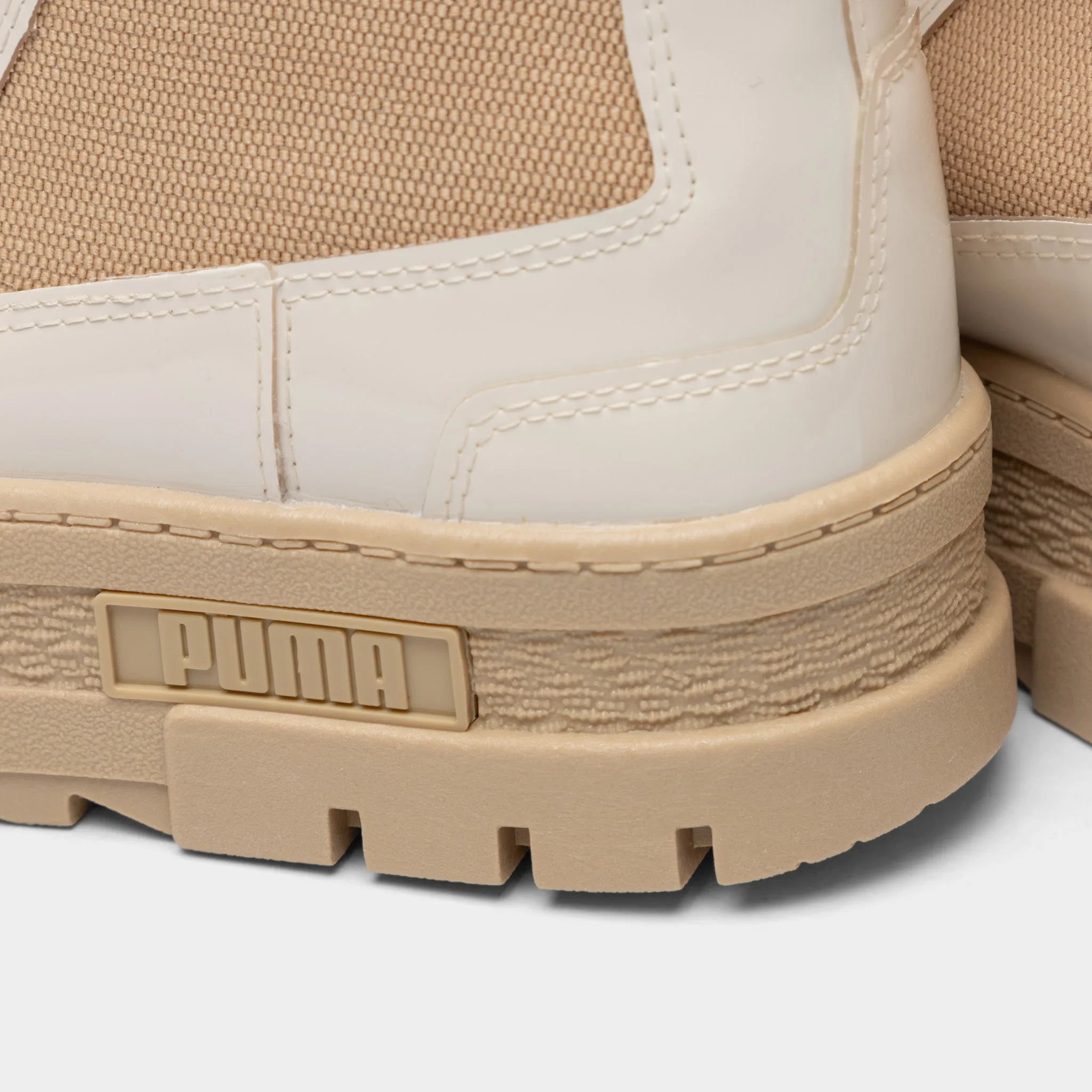 PUMA Women's Mayze Chelsea Boot / Off White Functional Fit Flexible Grooves