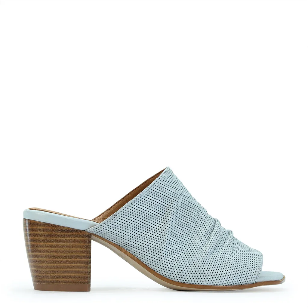 IRONY Slip Resistant Sole Trendy Vibe