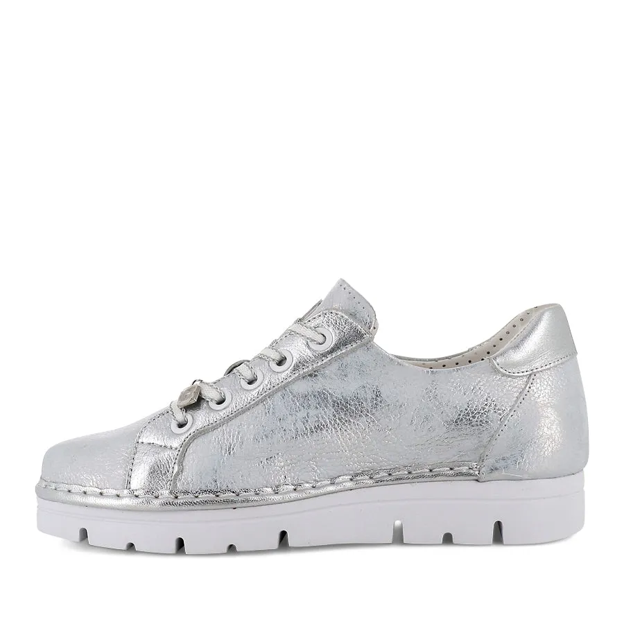 Toe box space Footwear Focus JACKIE JS-2001 - SILVER METALLIC LEATHER