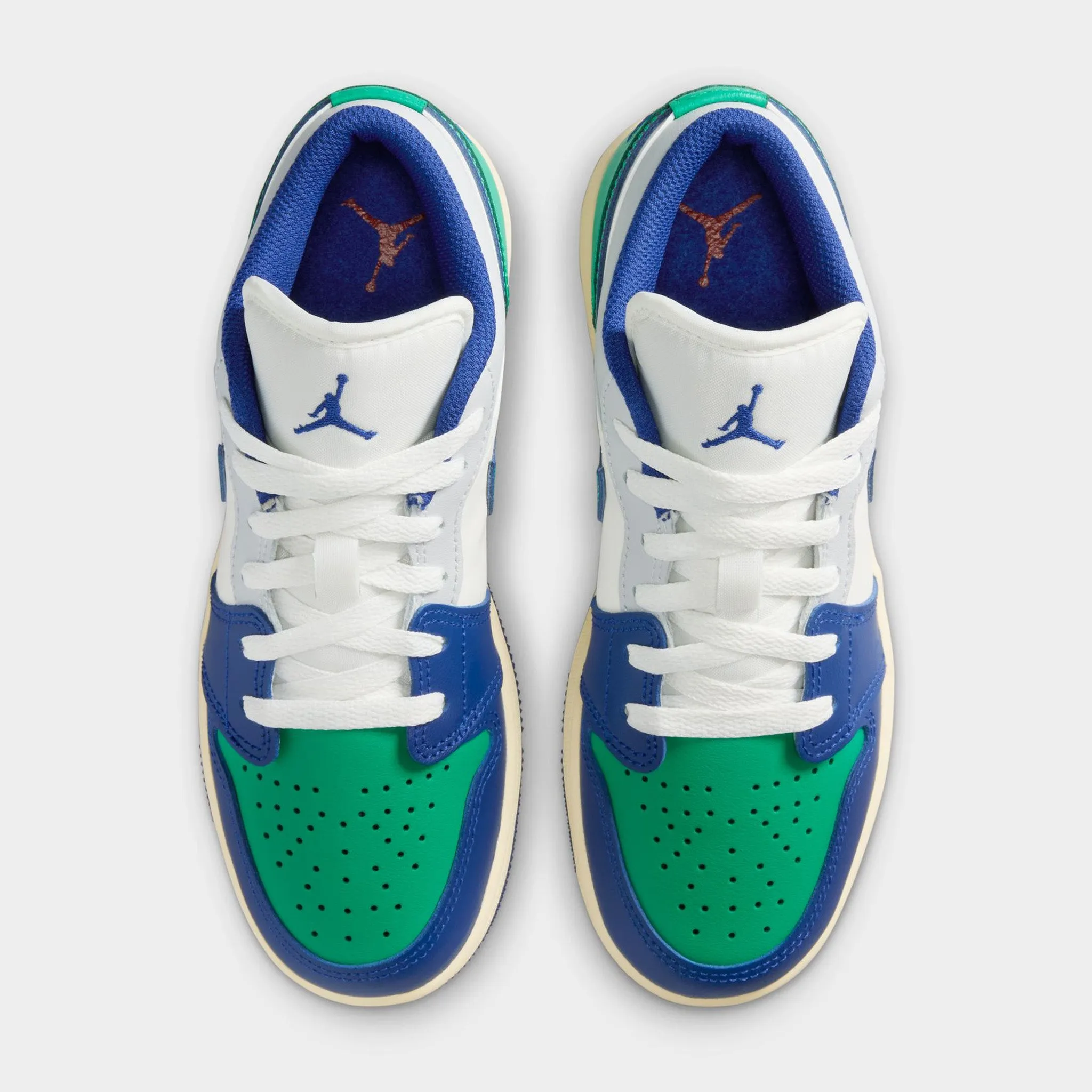 Jordan 1 Low GS Sail / Deep Royal Blue - Stadium Green Elastic Heel Tab